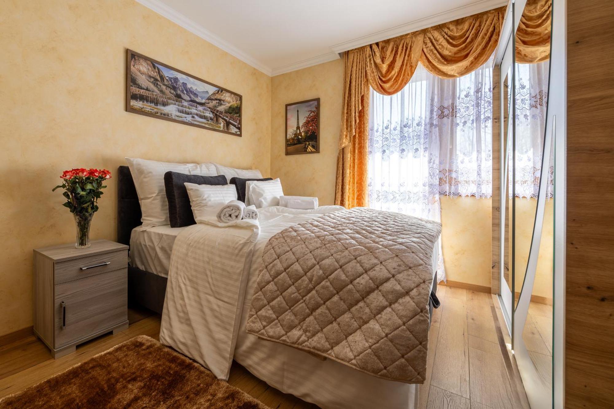 Voeroes Alom Panzio Bed & Breakfast Tiszakécske Exterior foto
