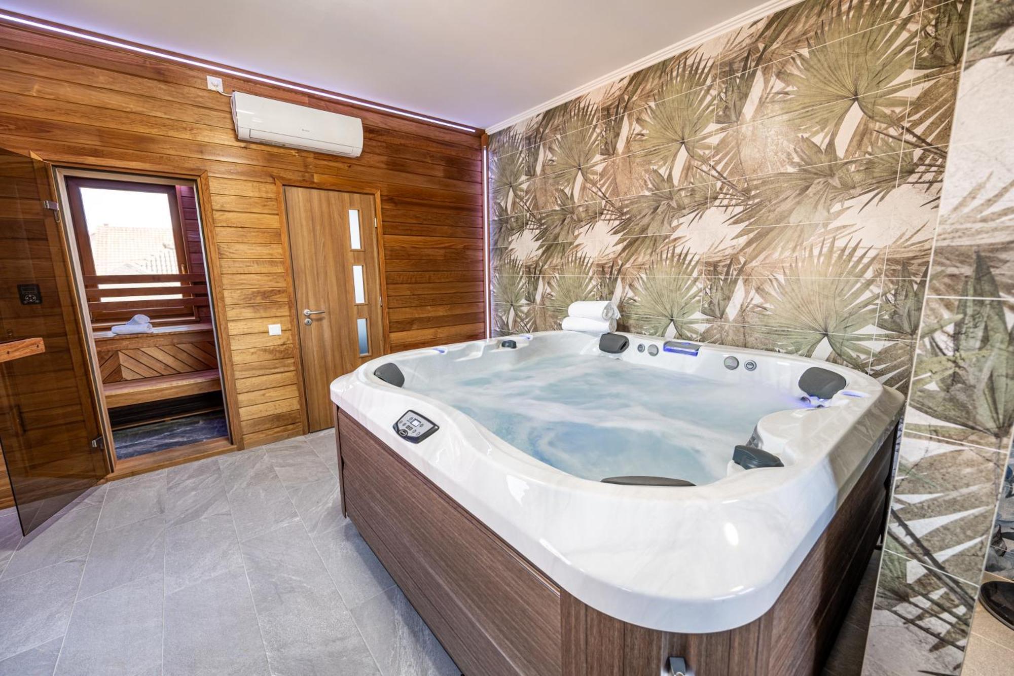 Voeroes Alom Panzio Bed & Breakfast Tiszakécske Exterior foto